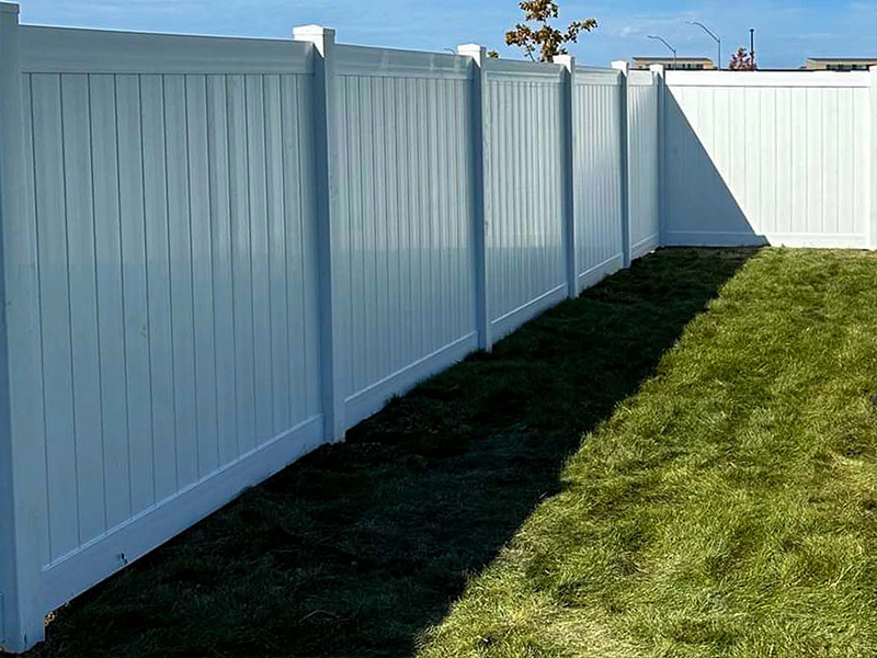 Commercial Vinyl Fence - Cedar Valley