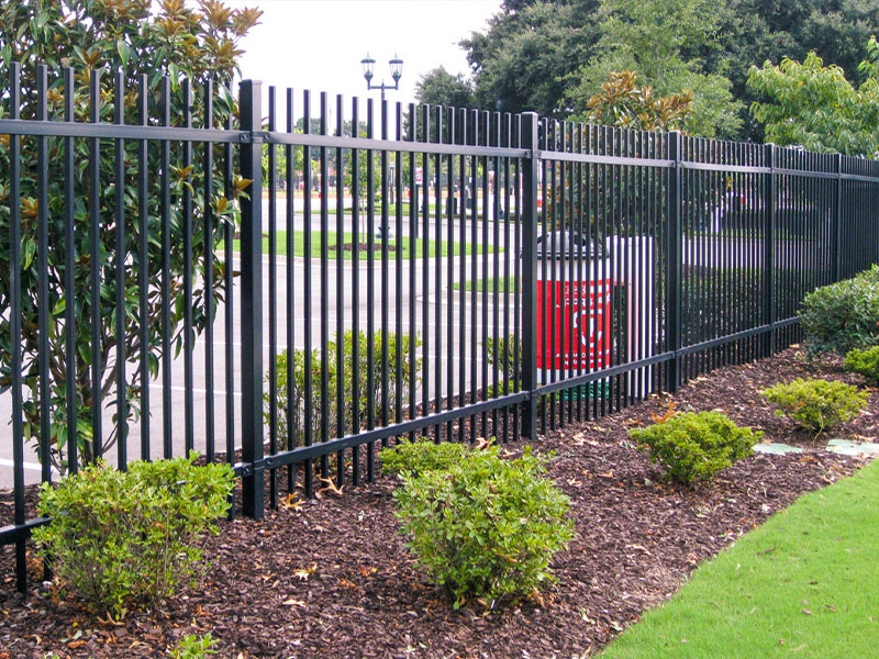 Grundy Center Iowa commercial fencing contractor