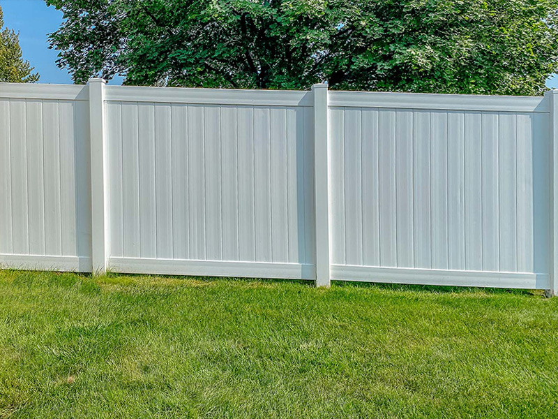 Grundy Center Iowa vinyl privacy fencing