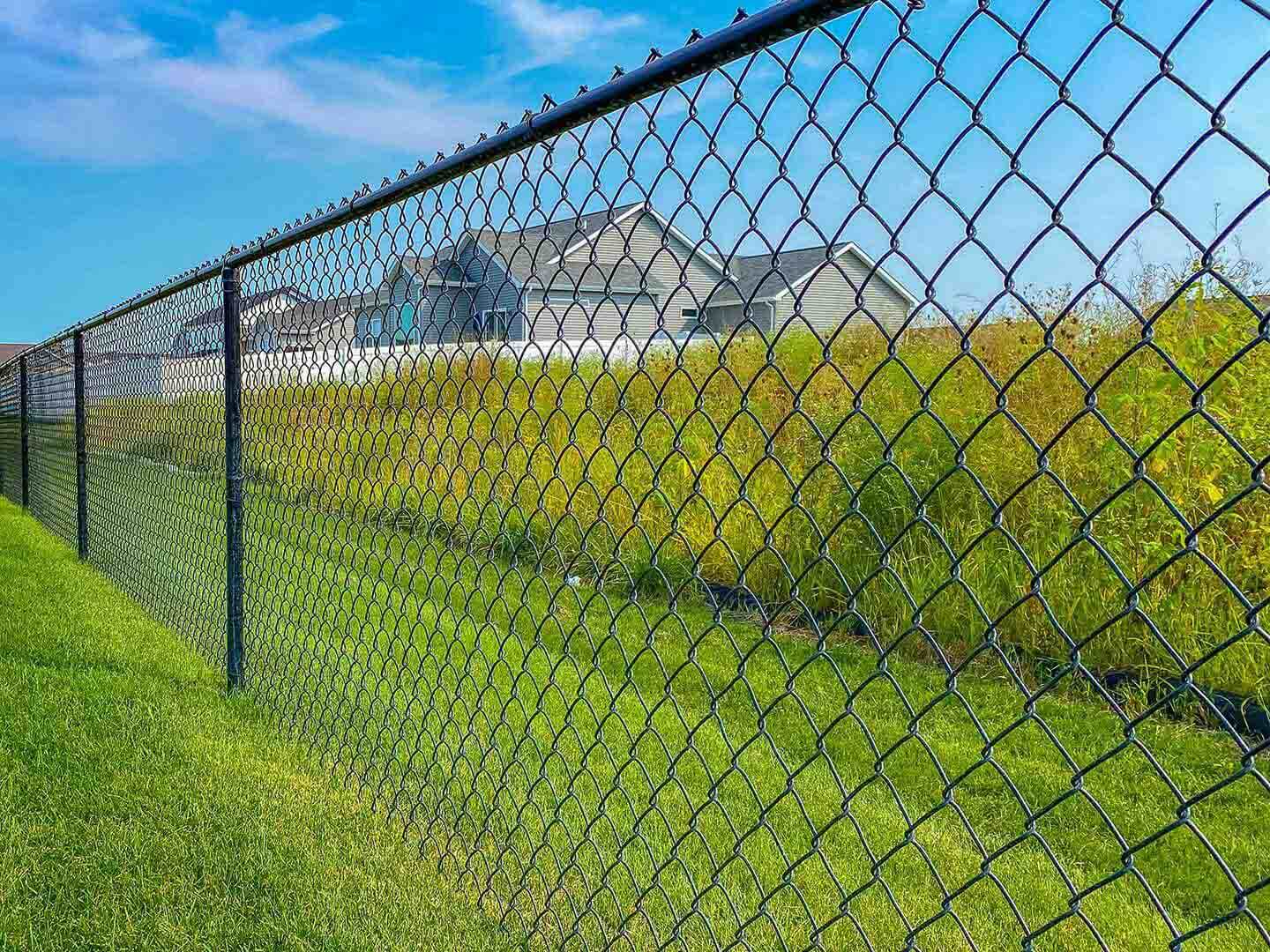 Chain Link Fences | TEAM Fences - Cedar Valley